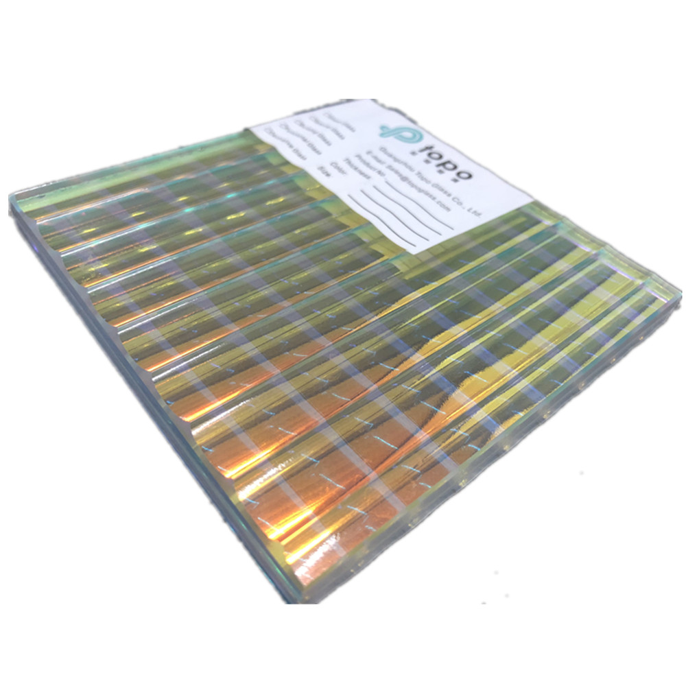Gradient Pattern Laminated Art Glass with Different Angles Show Different Colors